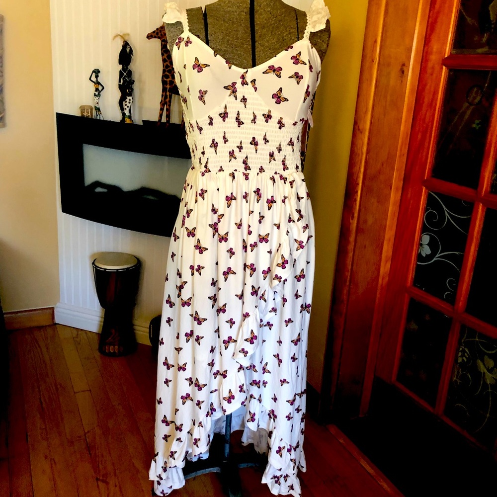 NWT Asymmetrical butterfly ruffle dress SZ L